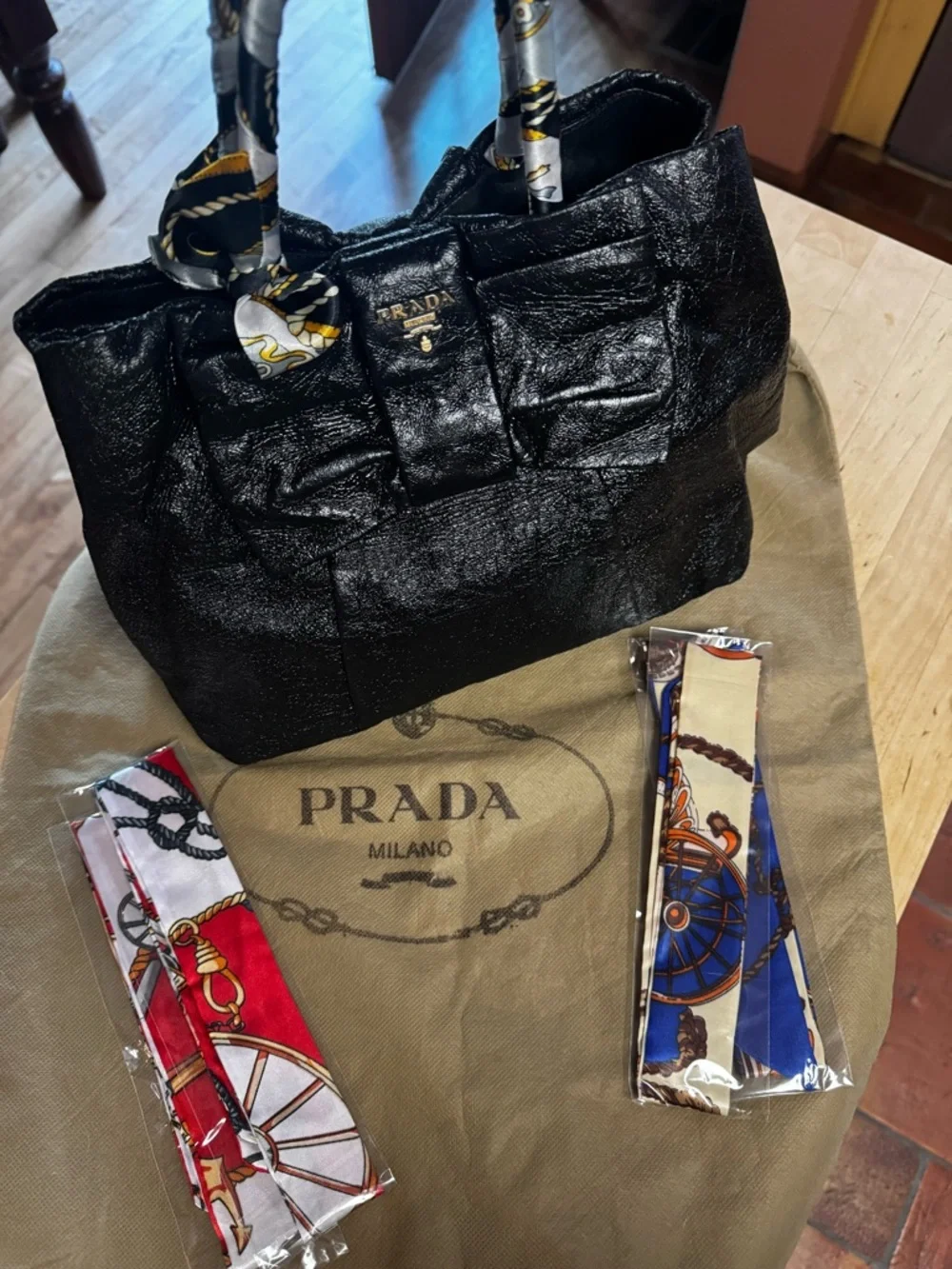PRADA Ribbon Handbag Tote Black Patent with COA & Dust Bag VTG Medium 9x11x6 - Picture 17 of 17